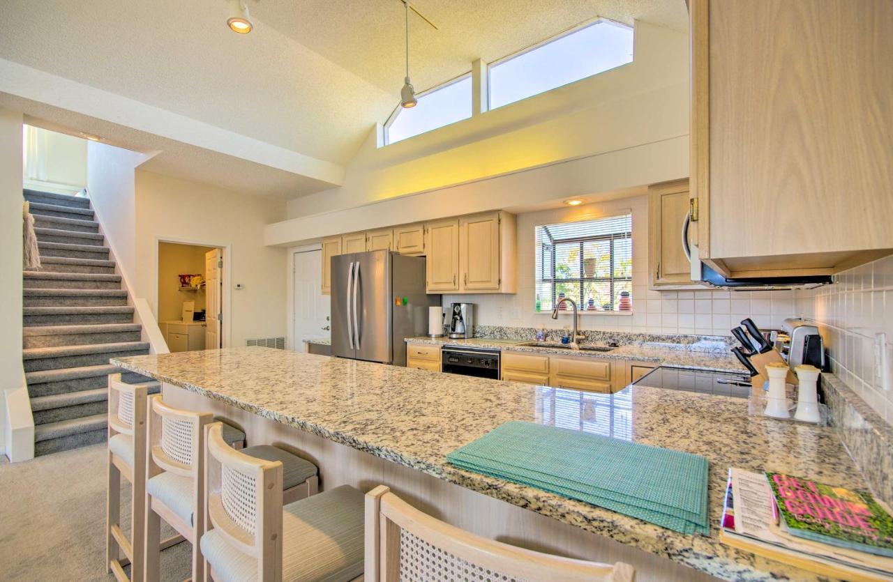 Bright Waterfront Condo With Resort Amenities! 레이크오자크 외부 사진